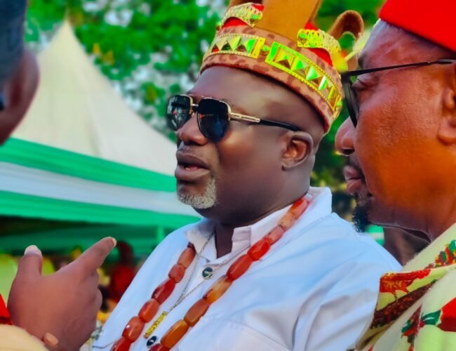 Dr. Emeka Kalu is greeted with a warm welcome at Bende as Nna Oha Ndigbo.